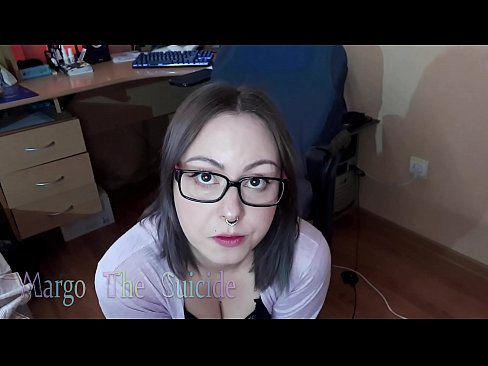 ❤️ Секси девојка со наочари длабоко го цица дилдото на камерата ❤️❌ Ебате кај нас mk.ladyxxxporno.ru ﹏